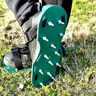 Сандалии Spikes для аэрации газона-3